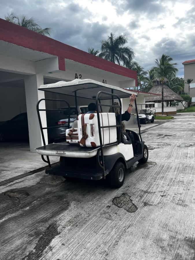 The Queen Of Cozumel Beach House -Luxury Beachfront Villa- Million Dollars View エクステリア 写真